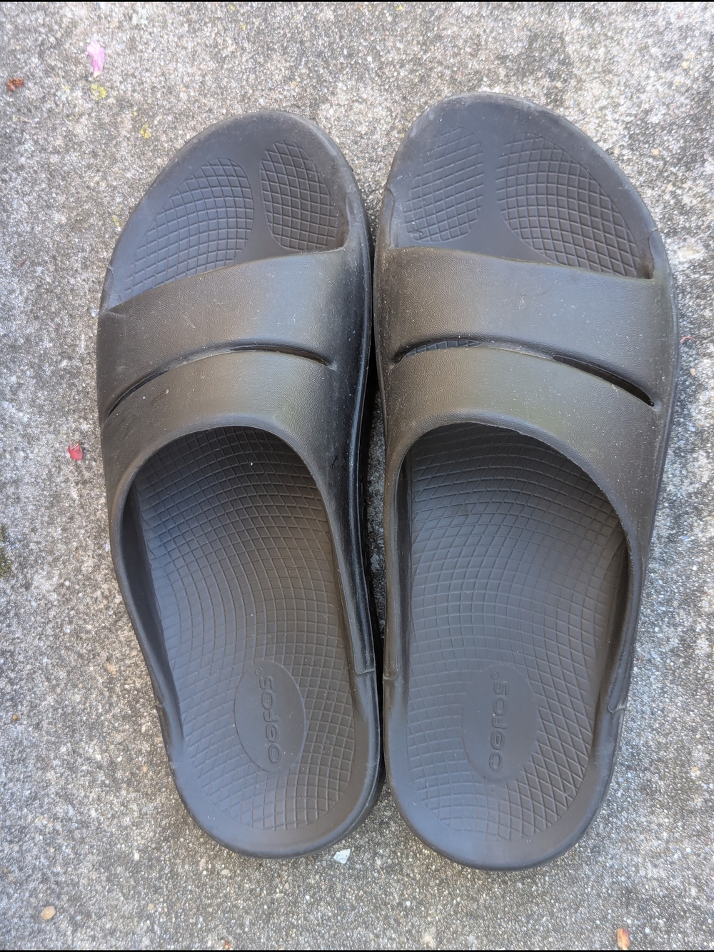 OOFOS OOahh Slide Sandals – Black Size M12 / W14 (EU 45) Recovery
